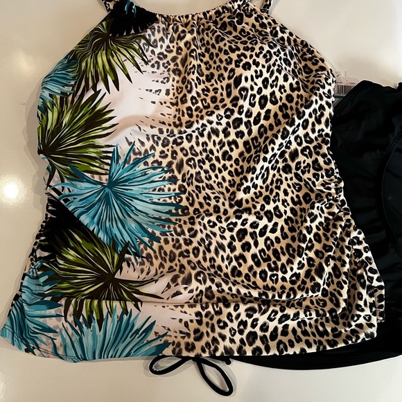 Cheetah Palm 2Piece Tankini Swimsuit 🩱 Size 16 - Picture 2 of 3